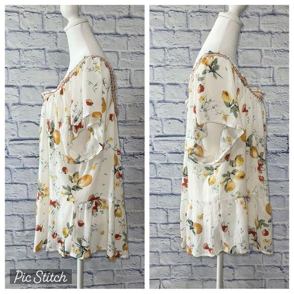 Maurice’s White Fruit Smocked Neck Top - Picture 4 of 11